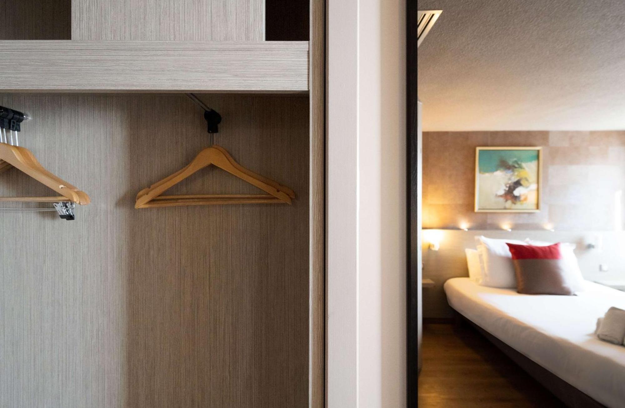 Best Western L'Atelier 117 Мобеж Екстер'єр фото